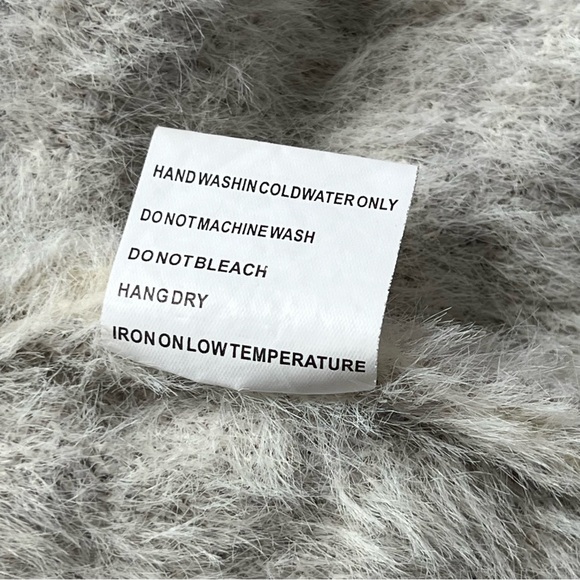 NWOT Solitaire Anthropologie Cardigan Sweater Longline Jacket Fuzzy size Medium - Picture 7 of 9